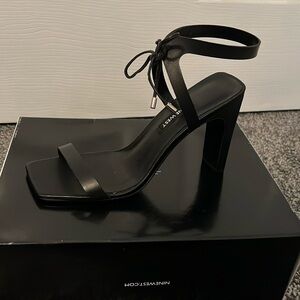 Nine West Longitano Dress Sandals